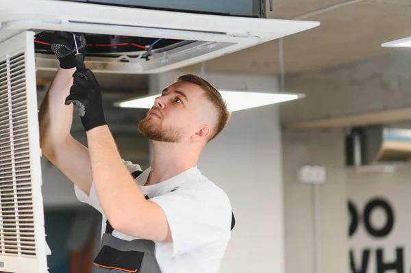 Emergency HVAC Contractor in Newton: Who to Call When Your System Fails